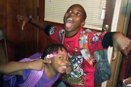 Terron Everton Brown photo gallery thumbnail 72 of 100