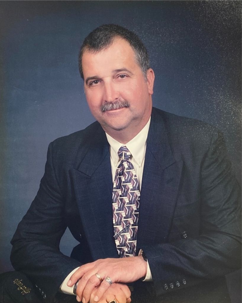 Charles Roger ("Chuck")  Hale, Jr