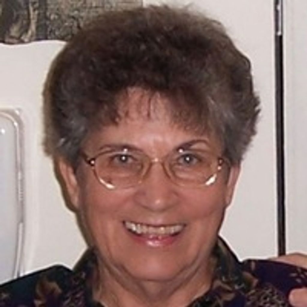 Vlasta "Val" Pour Profile Photo