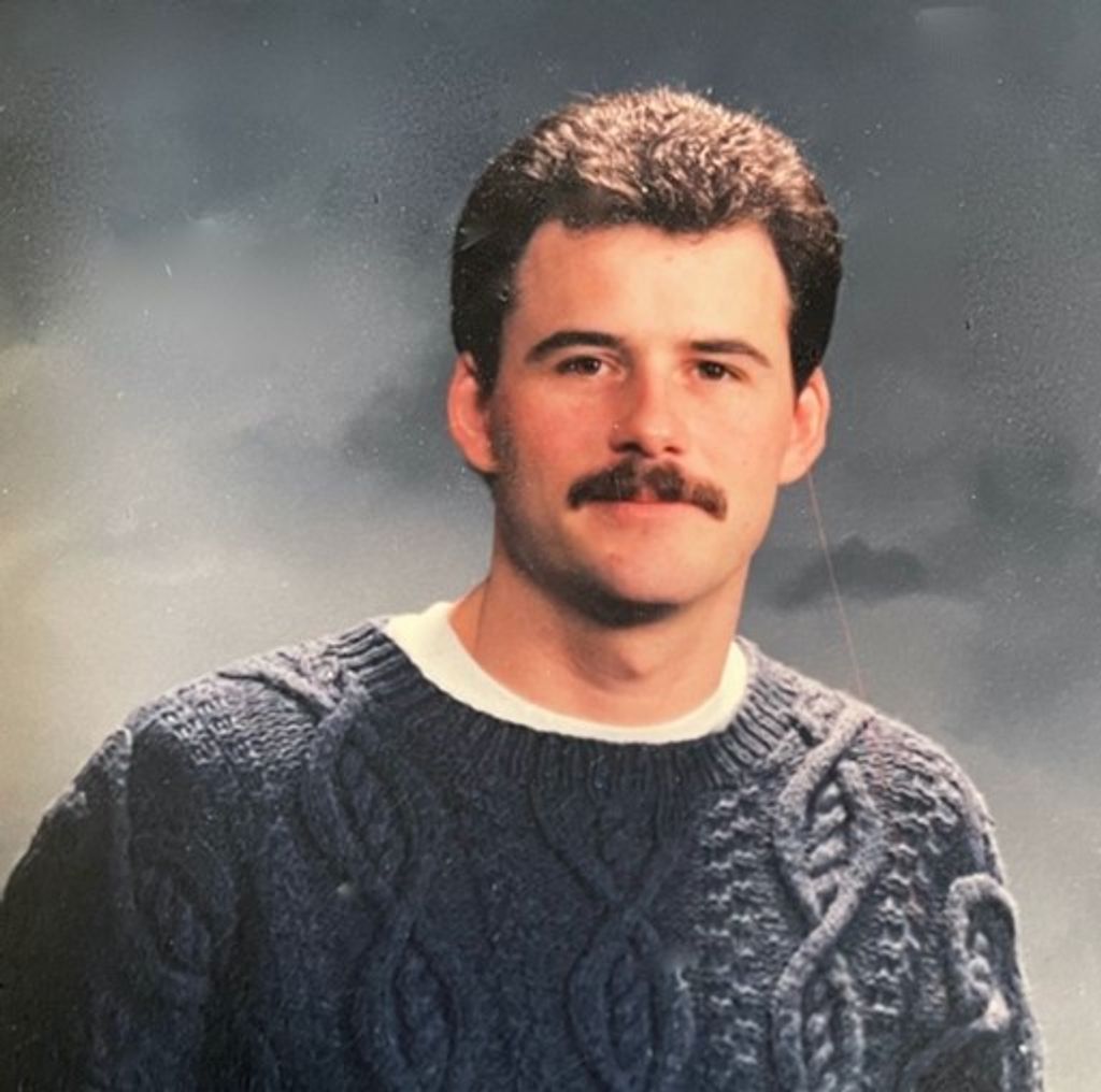 Sean S Richards