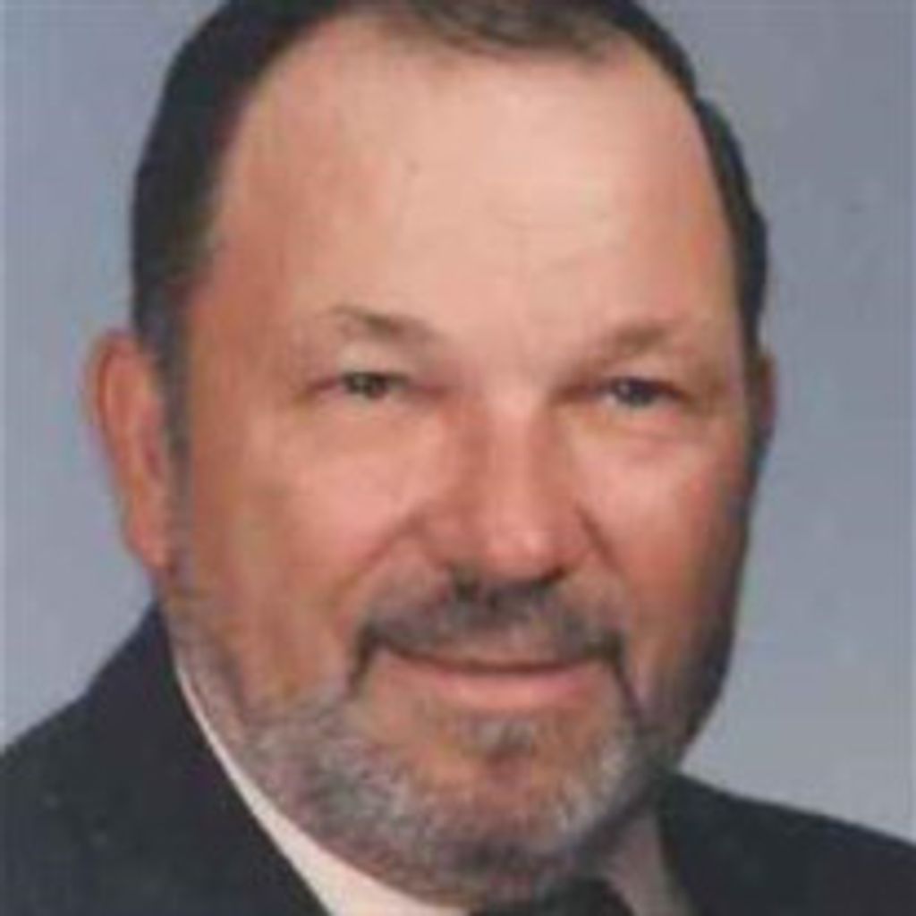 Michael J. Hluszti