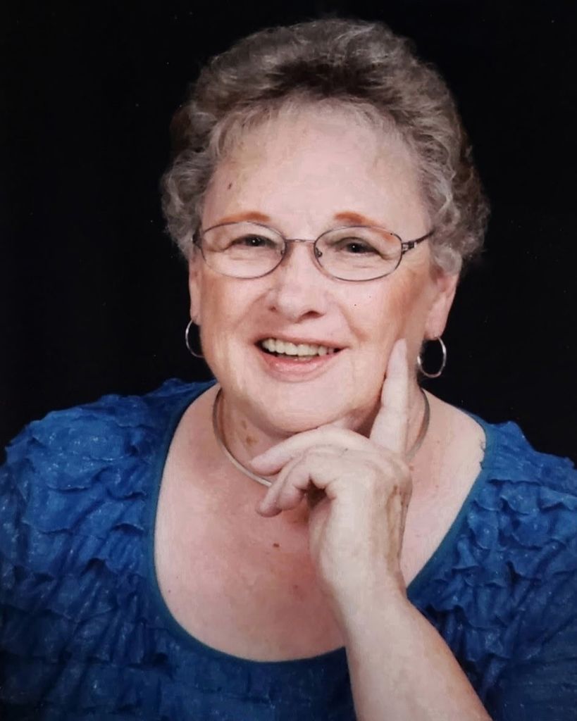 Evelyn "Evie" Buecksler