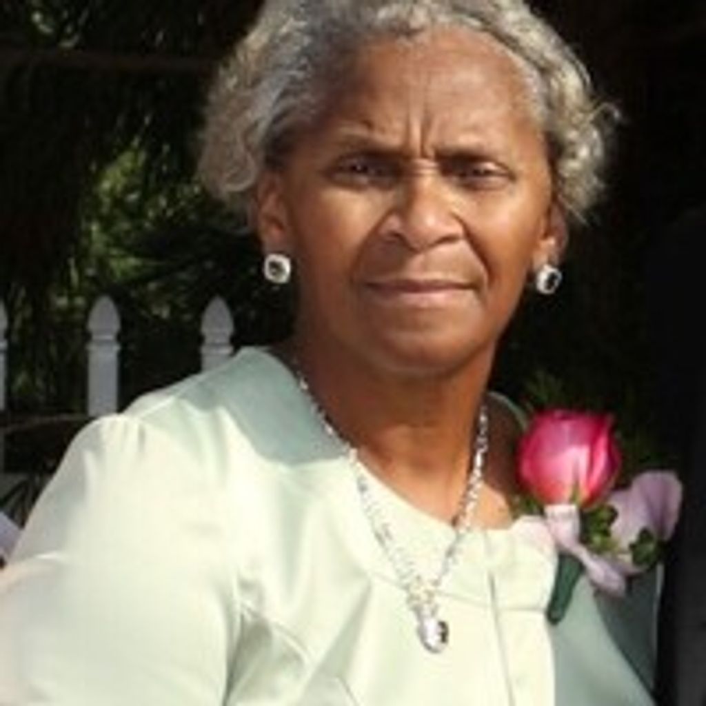 Carolyn Bowen Profile Photo