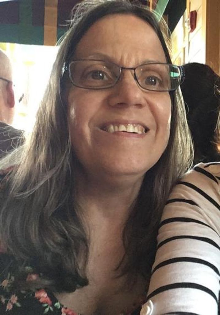 Denise Louise Roberts Profile Photo