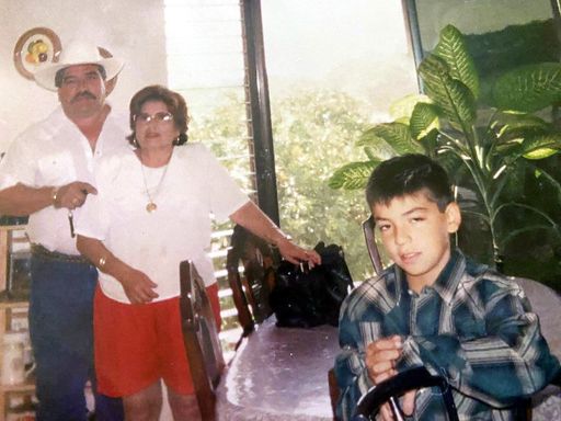 Francisco Avila photo gallery thumbnail 5 of 80