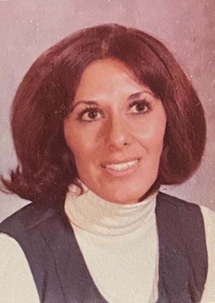 Virginia Mora Profile Photo