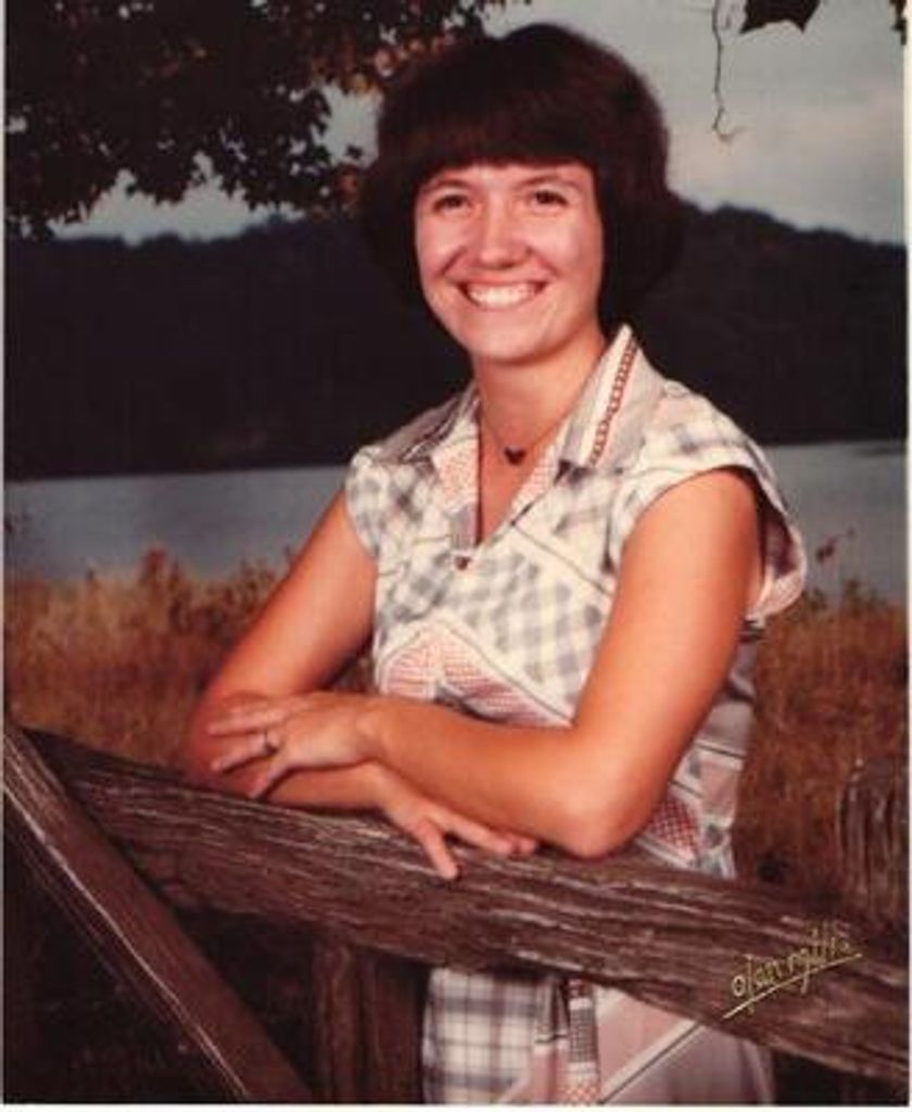 Rebecca D Lynch Profile Photo