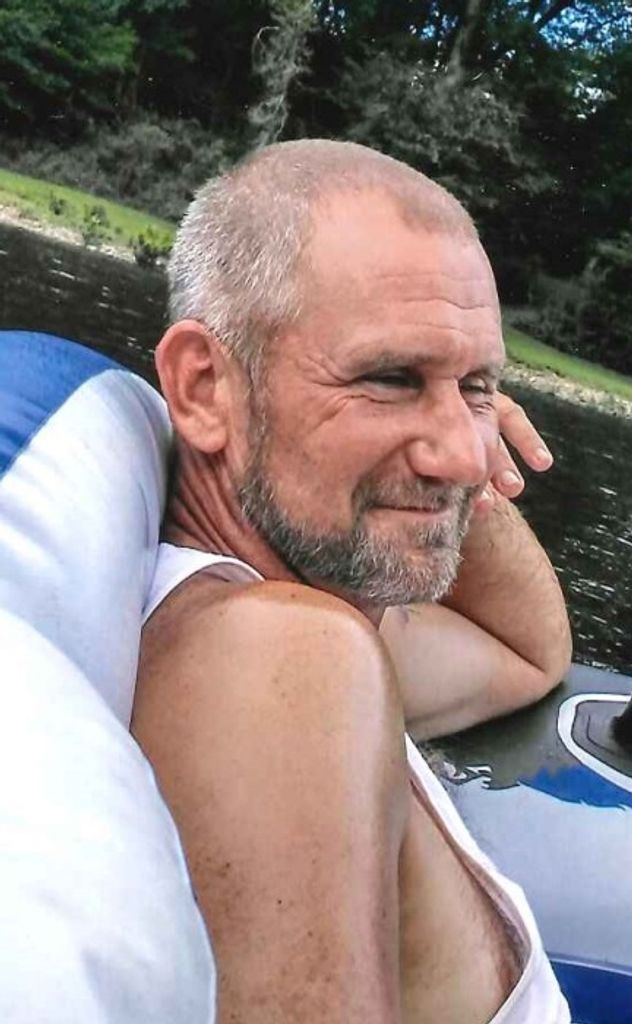 Robert "Daniel" Lewis