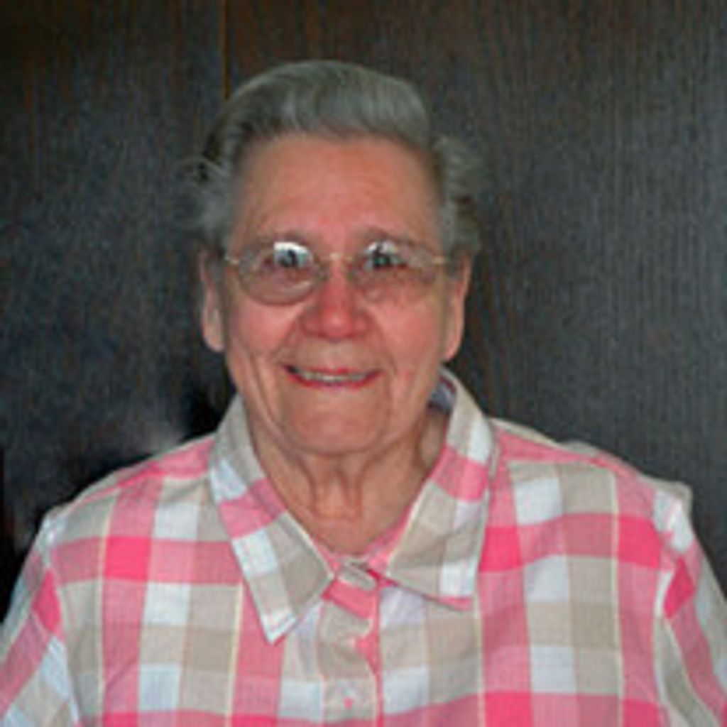 Joyce (McKinlay) Caraker