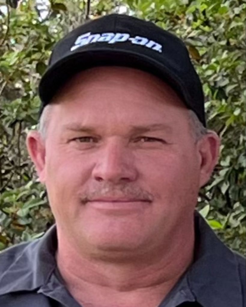 Charles Roberts Profile Photo