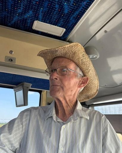 Tom Winn Cooper's obituary image
