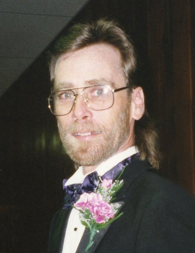 Albert "Fuzz" Ray Holland Profile Photo
