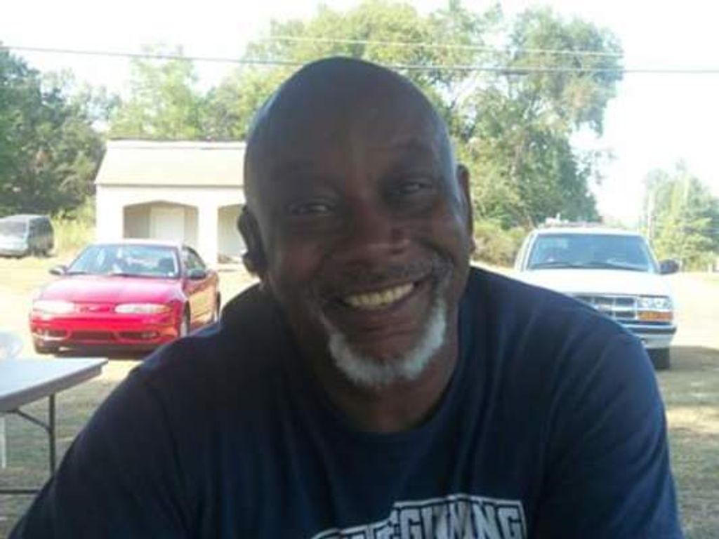 Joe Luckett Profile Photo