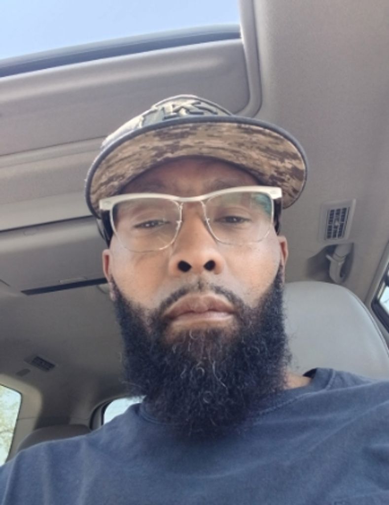 Michael Sanford Wiggins Ii Profile Photo