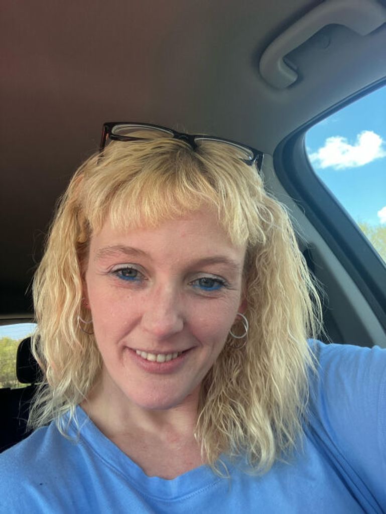 Stephanie Lee (Swan)  Swan