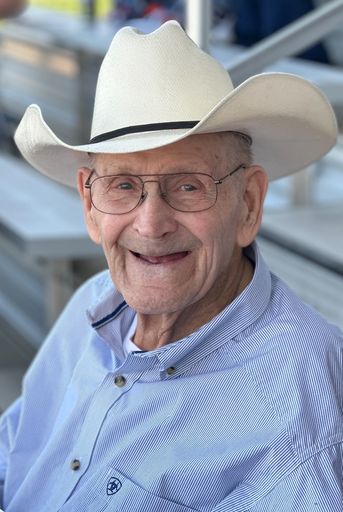 Charles Hoff's obituary image