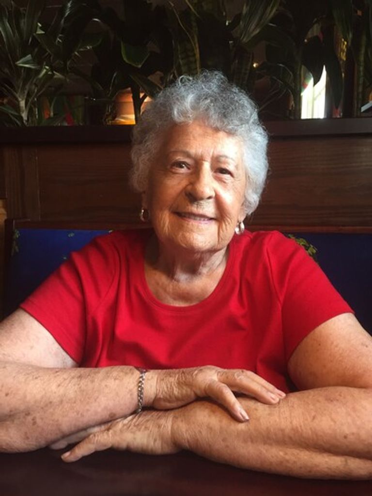 Elizabeth Hollenback Profile Photo