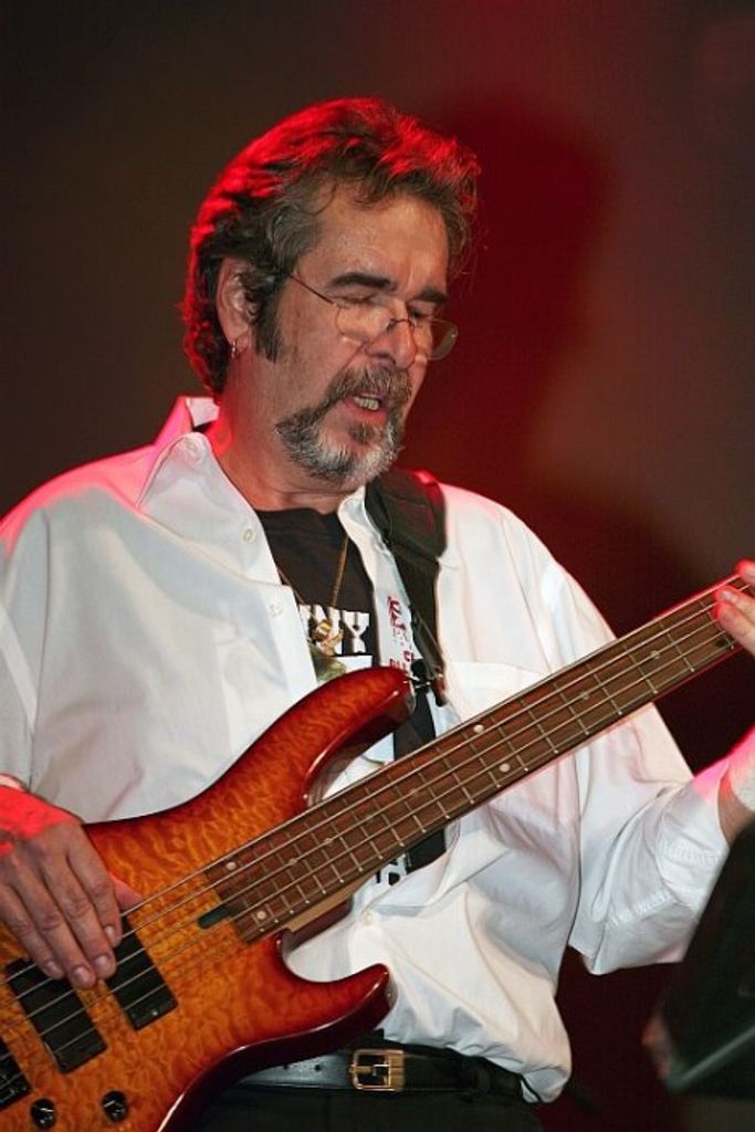 Michael J. Mccartney