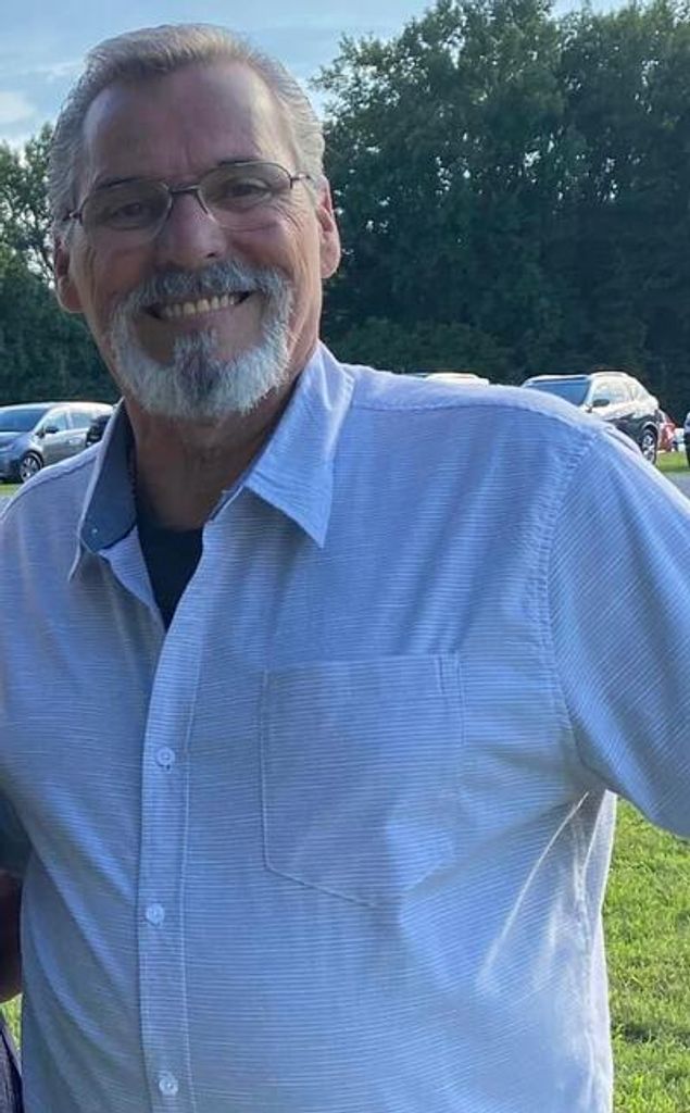 Charlie Morgan Watkins, Jr. Profile Photo