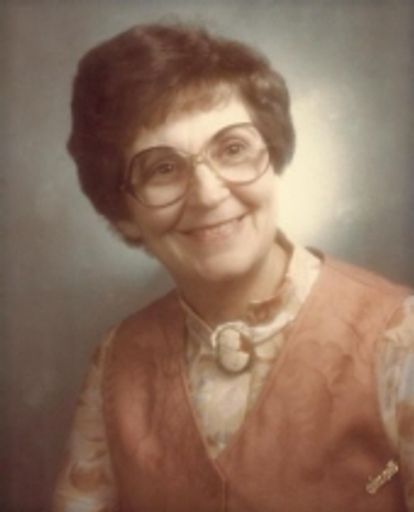 Helen Miller photo gallery thumbnail 1 of 1
