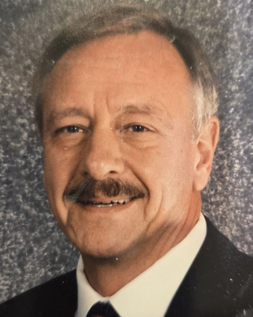 Richard D. Hellmer Profile Photo