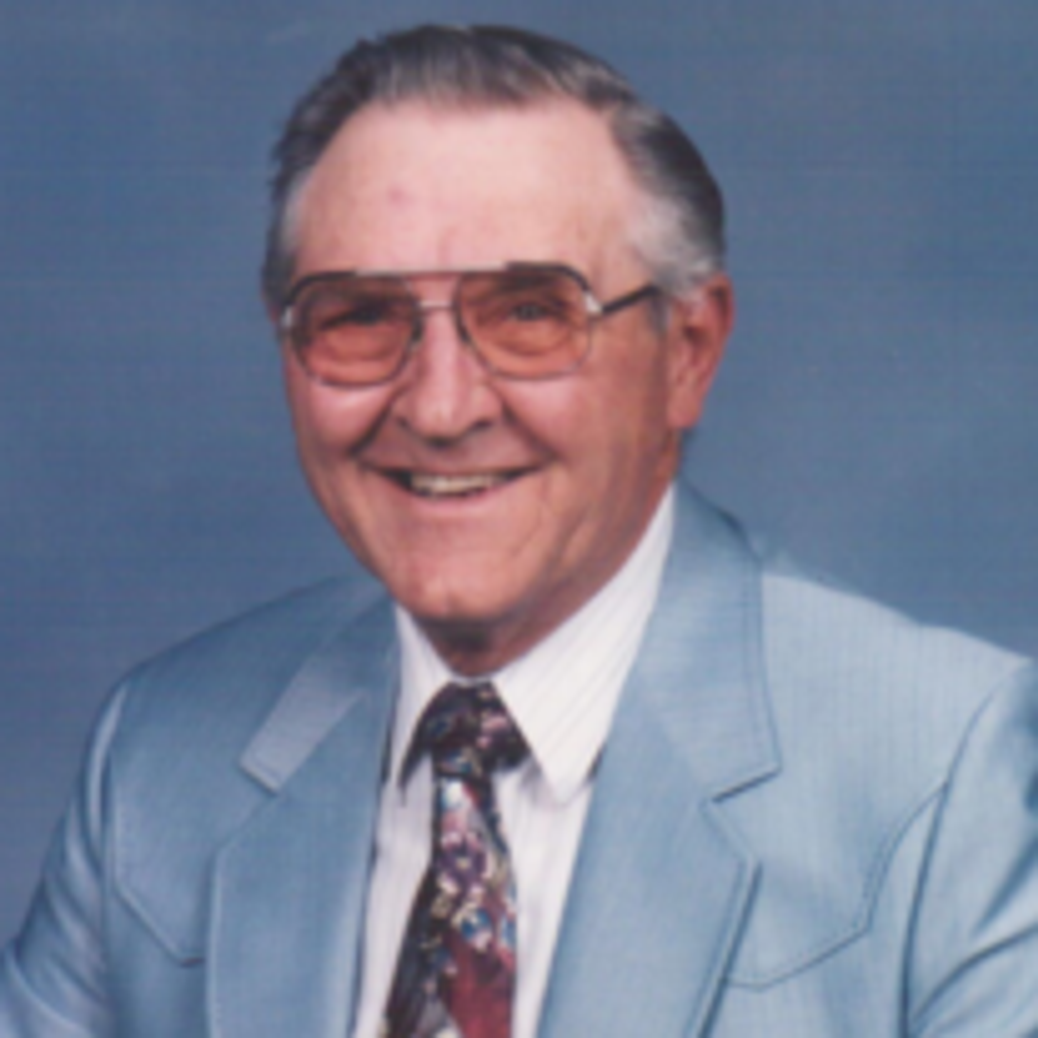 Earl B. Erdman photo gallery image 1 of 98