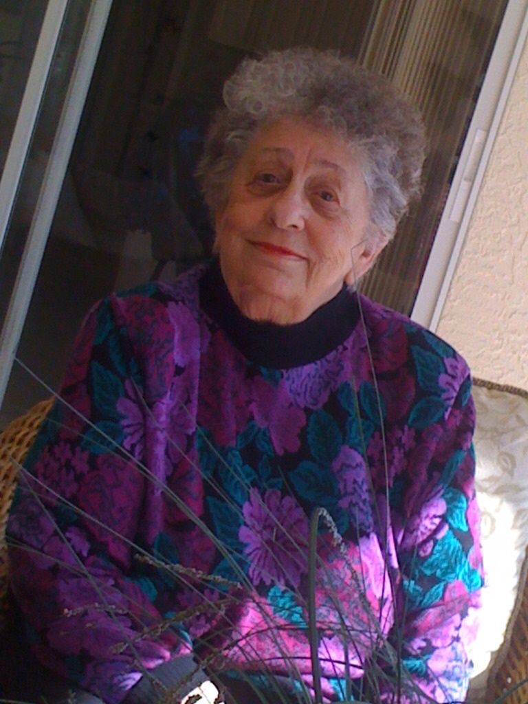 Estelle Esther Miloff