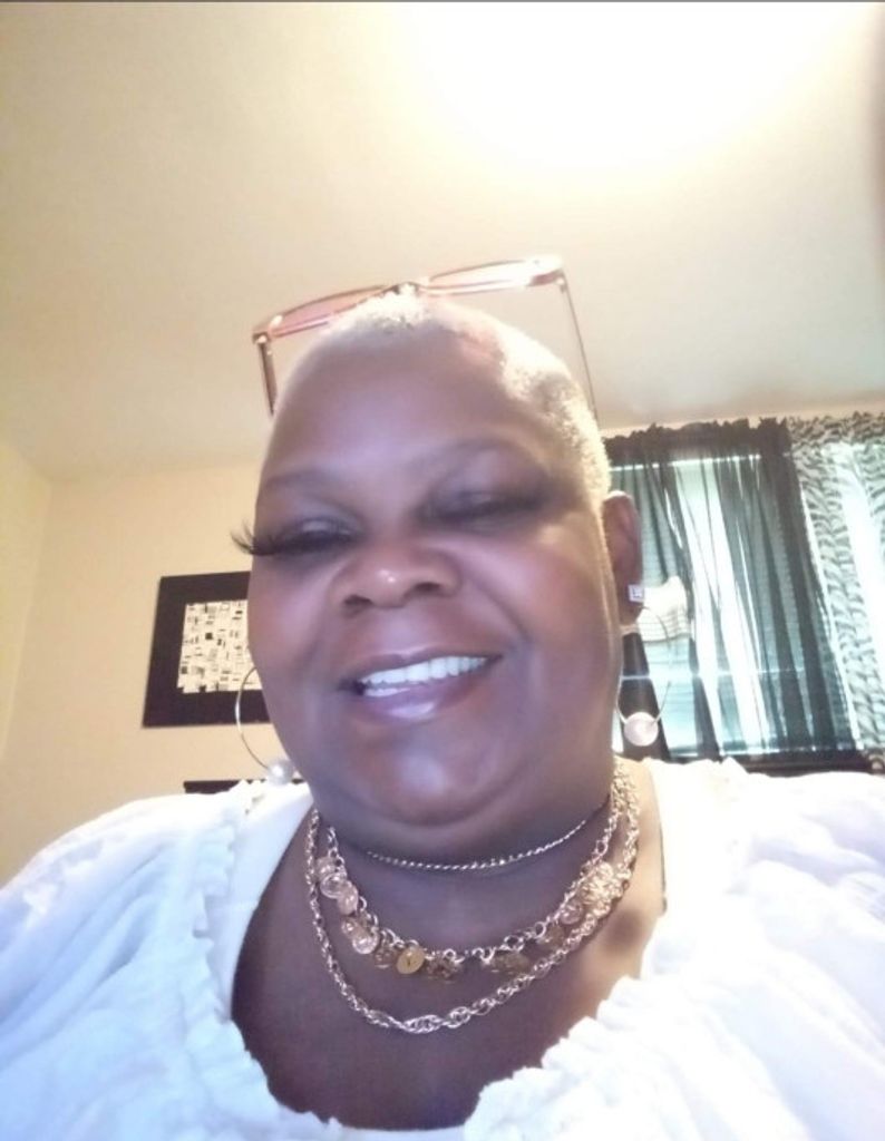 Ms. Perry Lee (Neal)  Drake