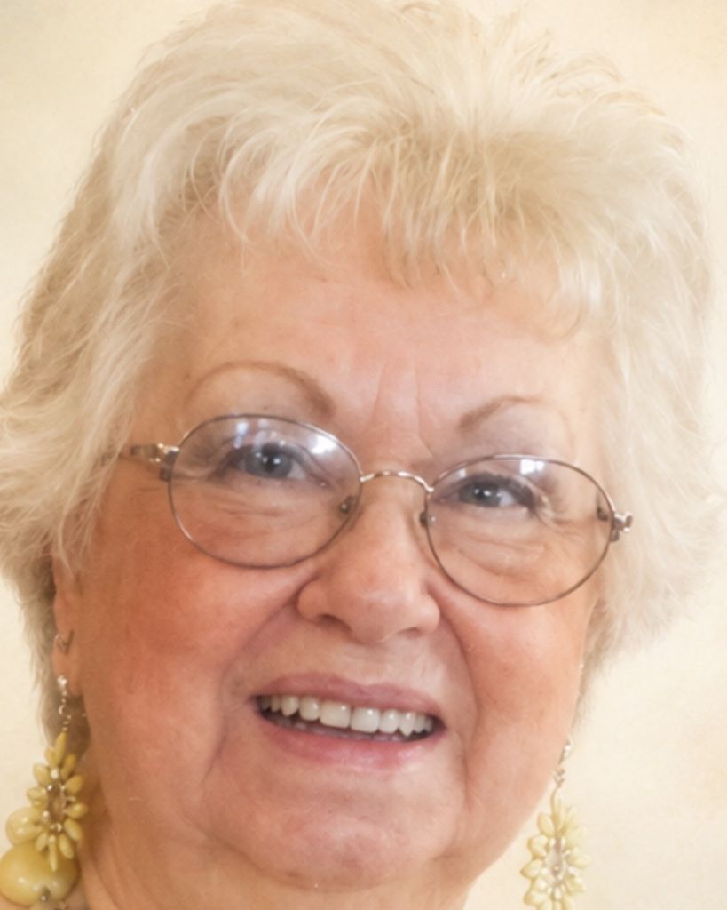 Charlotte Louise Broick Profile Photo