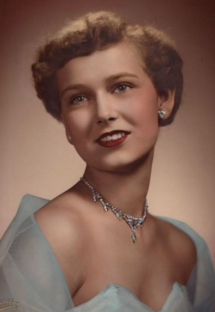 Leona Husar Profile Photo