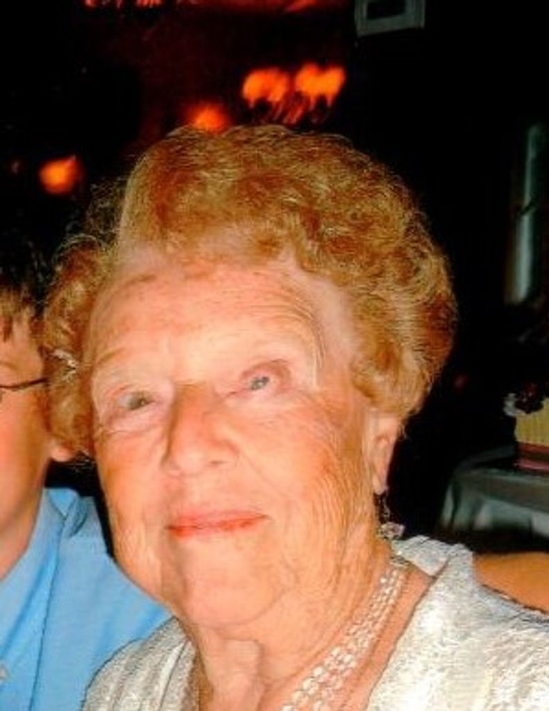 Evelyn Davieau