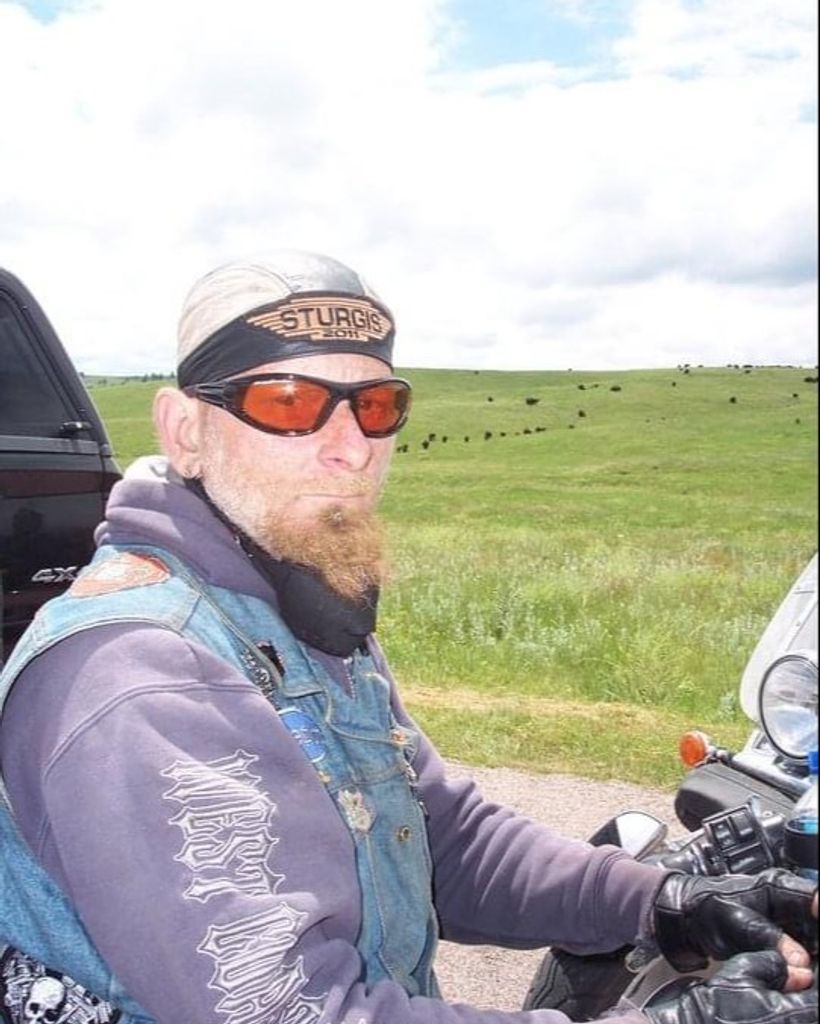 Lee John Holtgrieve II Profile Photo