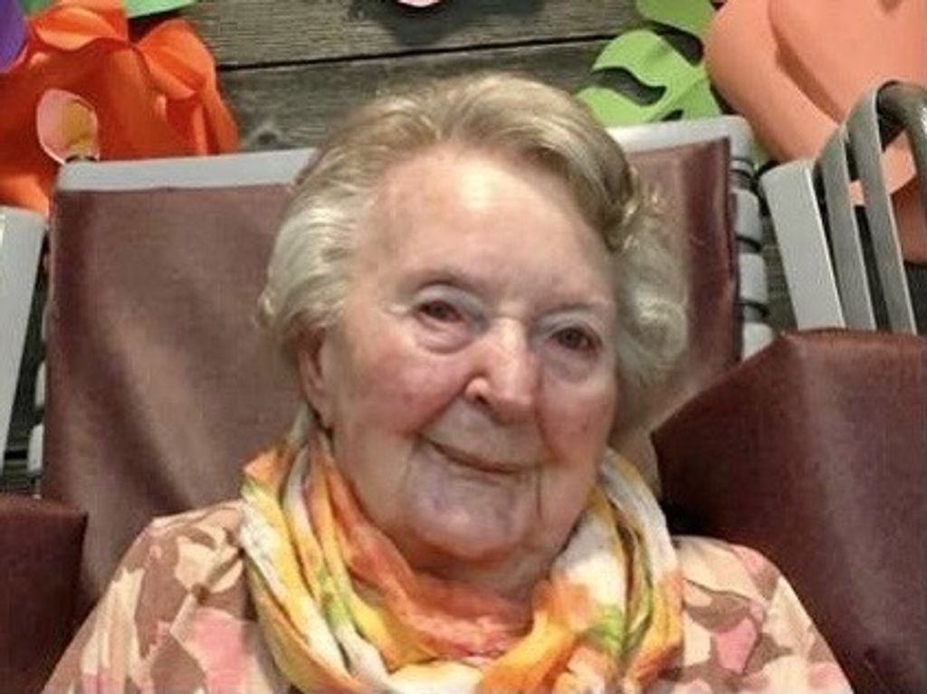 Elsie E. (Erickson)  Hoffman