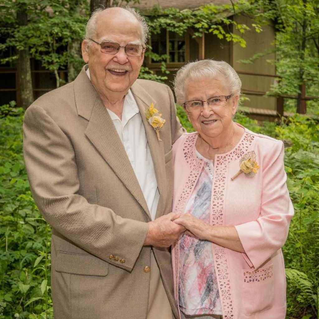 Einar & Dona Lyng Profile Photo