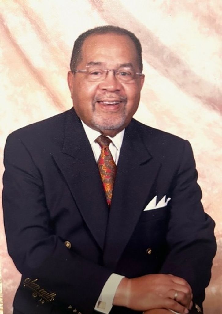 Johnnie Shaw Profile Photo