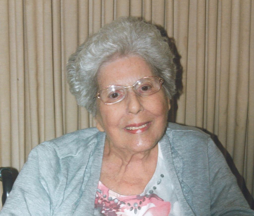 Carmella (Ricci)  Powell