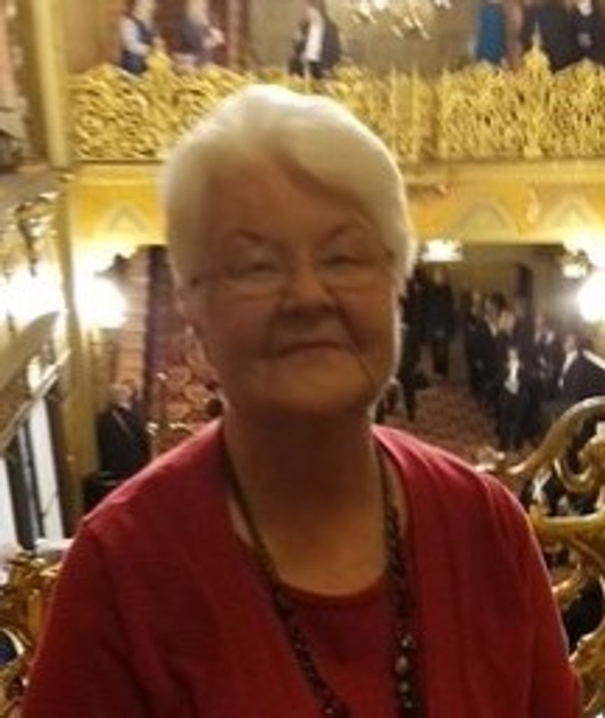 Paula Lane Trowbridge Profile Photo