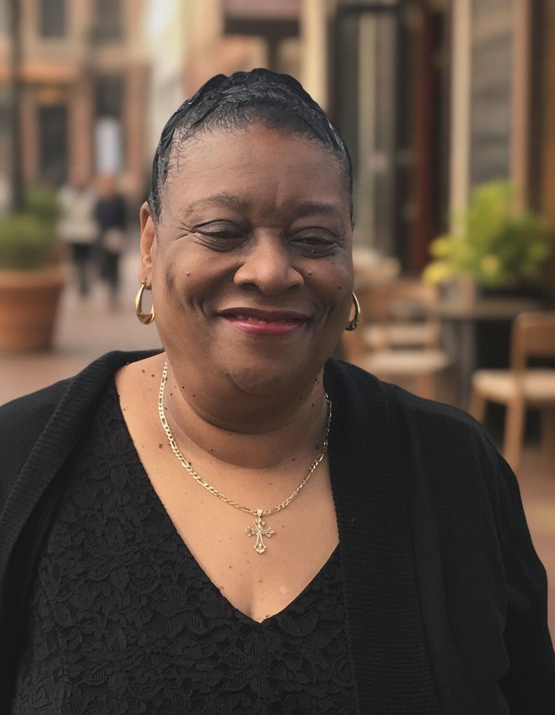 Annie Thomas Profile Photo