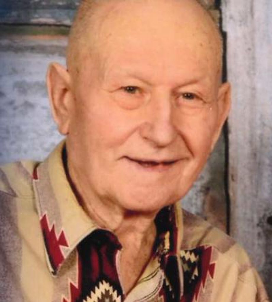 Eugene Holzer Profile Photo