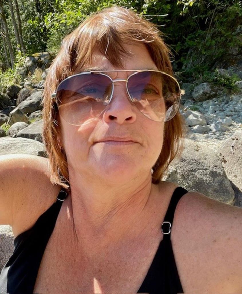 Elizabeth Dale Bennett Profile Photo