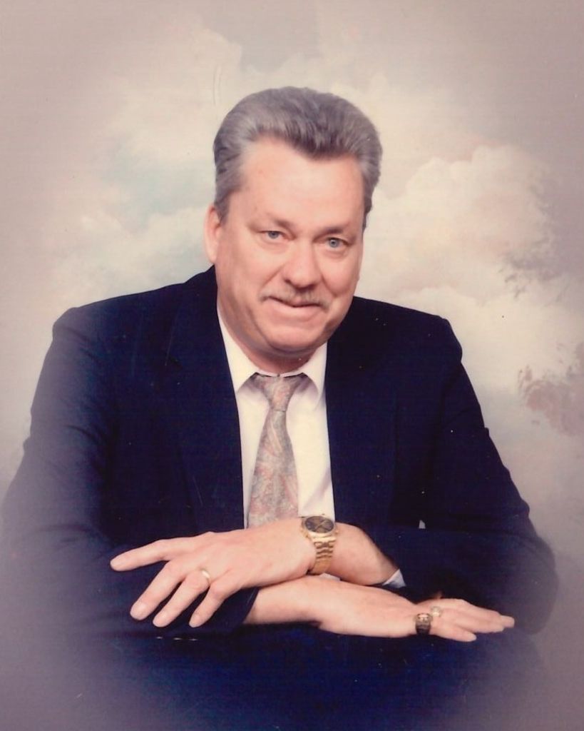 Charlie Ralph Hurst Profile Photo