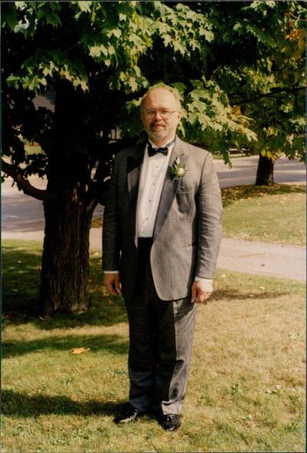 Lawrance Edwards photo gallery thumbnail 1 of 1
