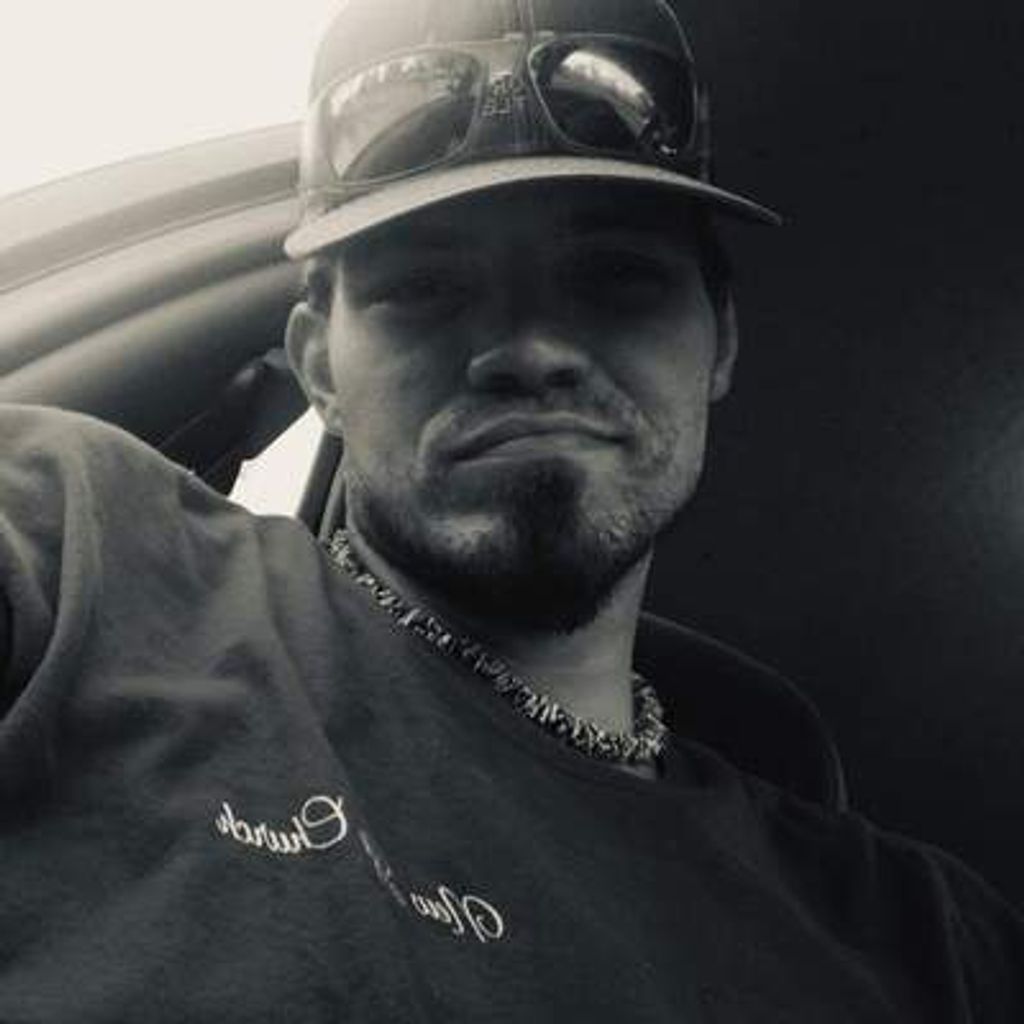 Robert "Robbie' Lin Harrison Profile Photo