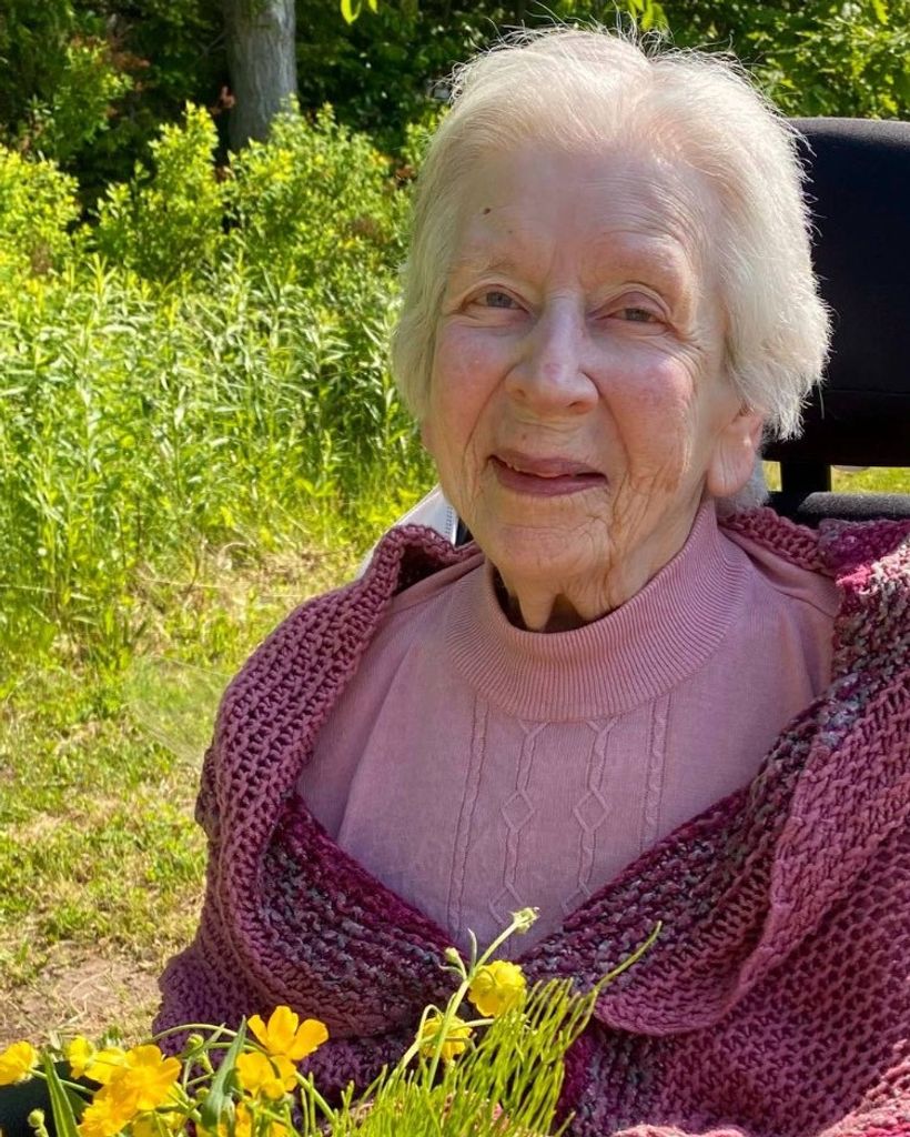 Laura Mildred Hawthorn Profile Photo