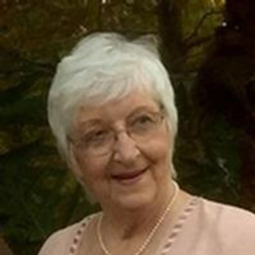 Evelyn Head