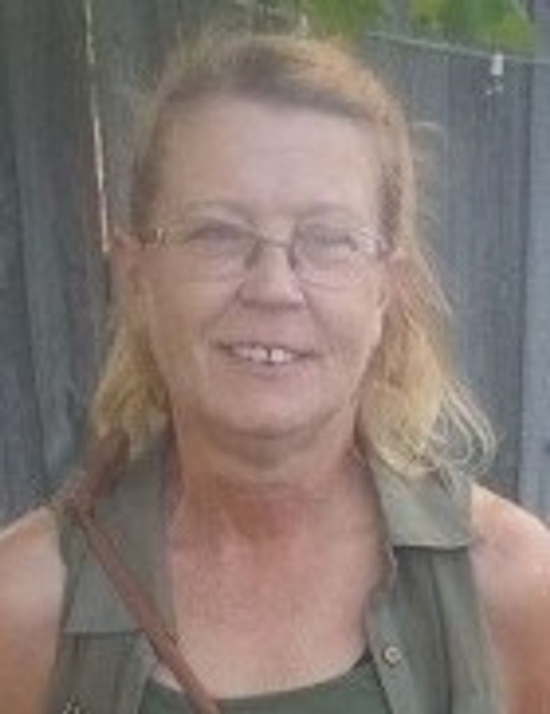 Valerie Arnold