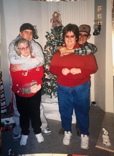 Dinah Sue Demas photo gallery thumbnail 24 of 44
