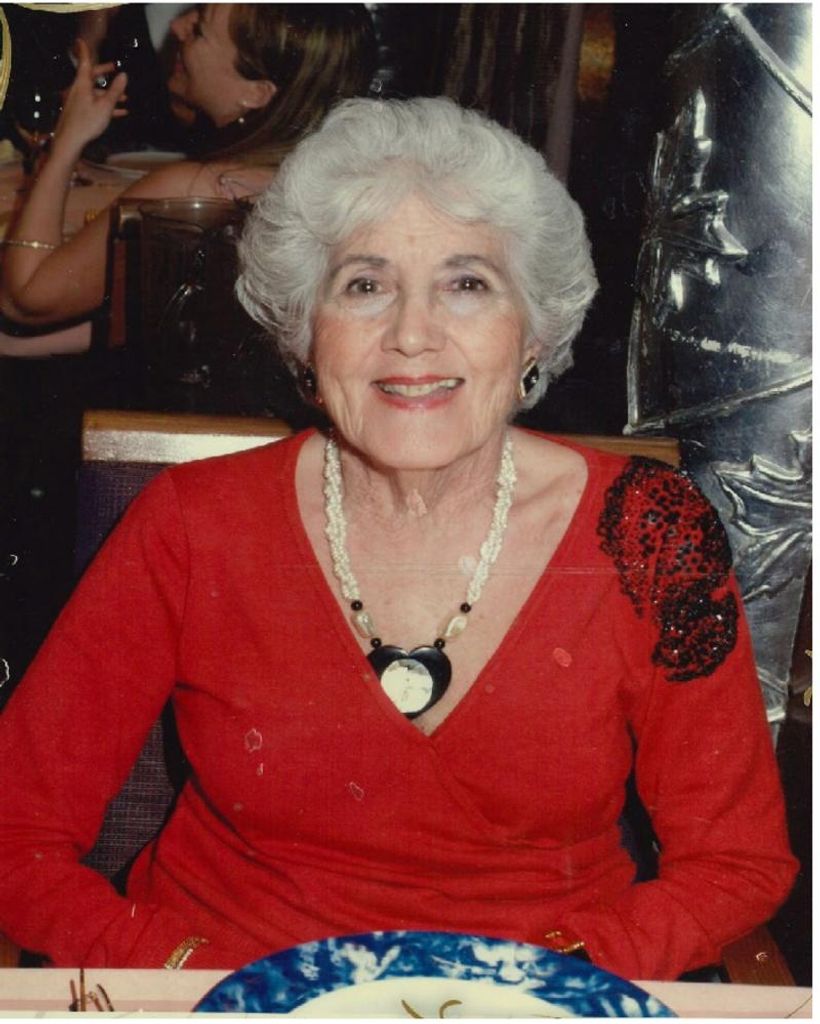 Mariana E Lopez Profile Photo