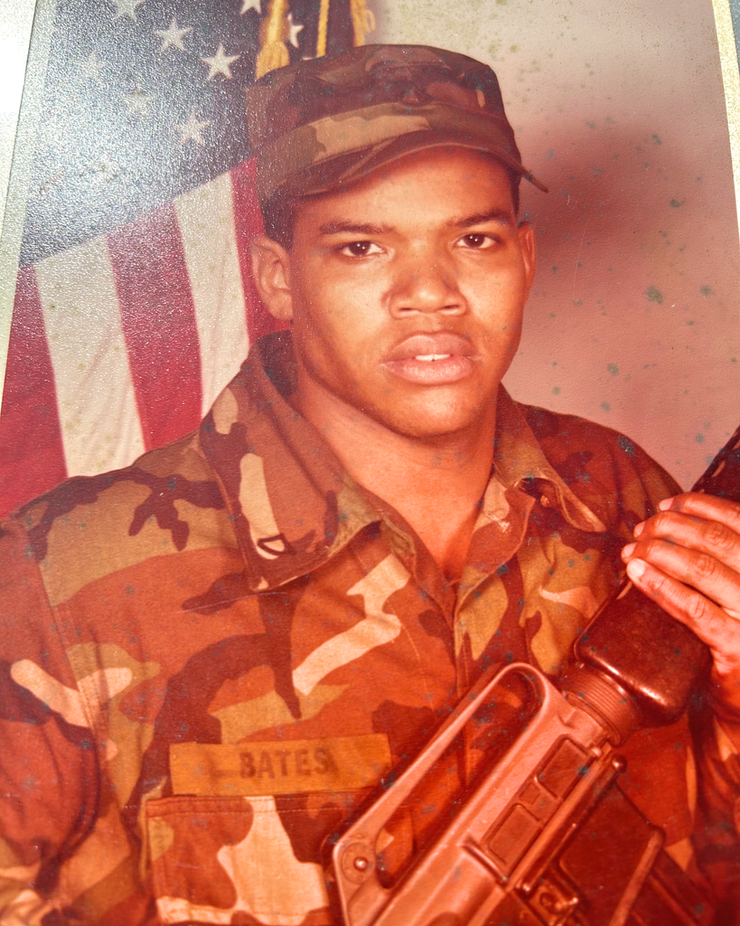 Timothy Lenard Bates Profile Photo