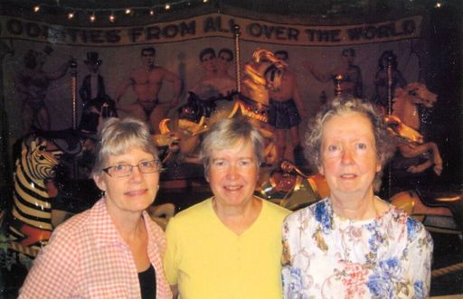 Roberta Seavey photo gallery thumbnail 41 of 61